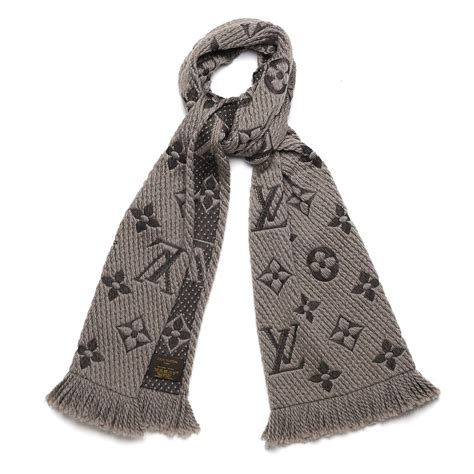 louis vuitton logomania verone|LOUIS VUITTON Wool Silk Logomania Scarf Verone.